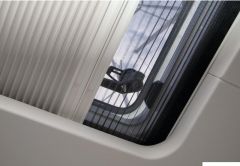 Pleated Screen x Lewmar 10  