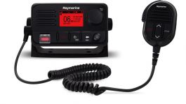 VHF Ray53 con GPS integrato